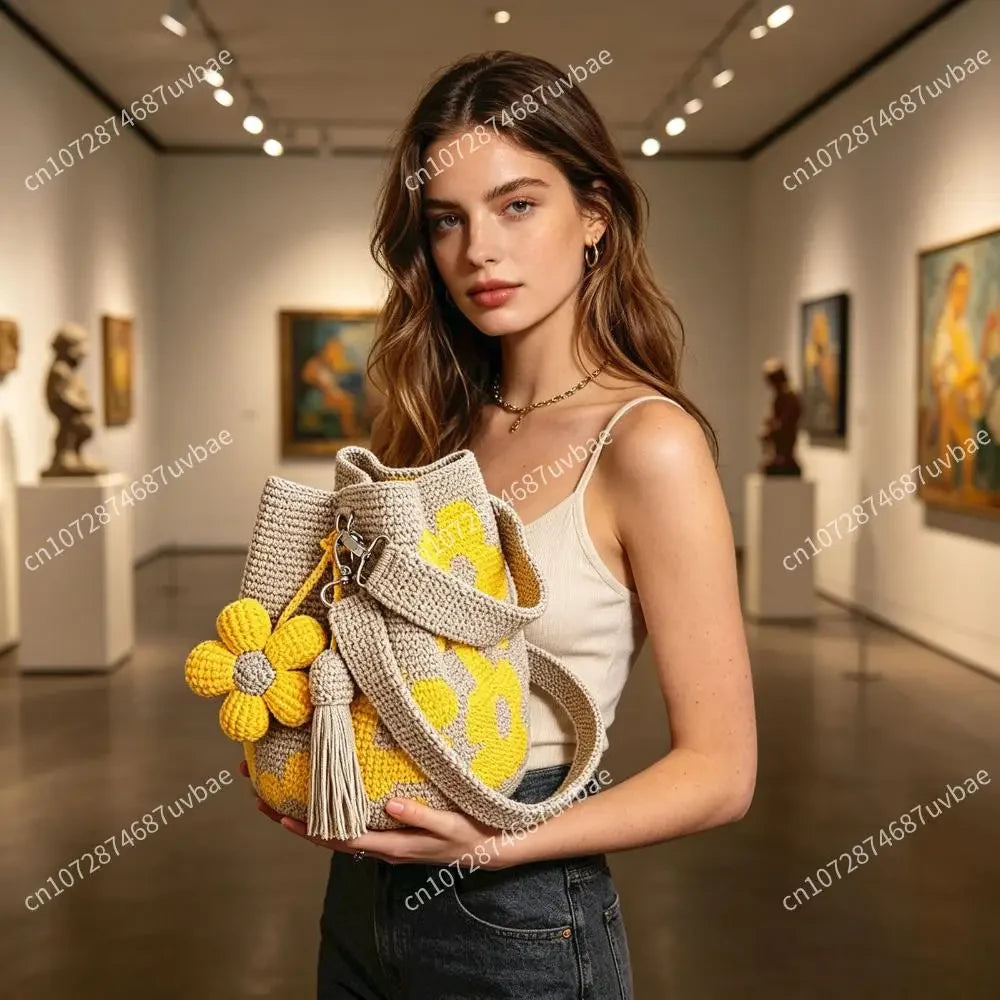 Borsa tote floreale in cotone lavorata all'uncinetto